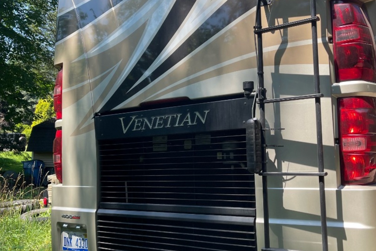 2016 Thor Motor Coach Venitian T42, 6