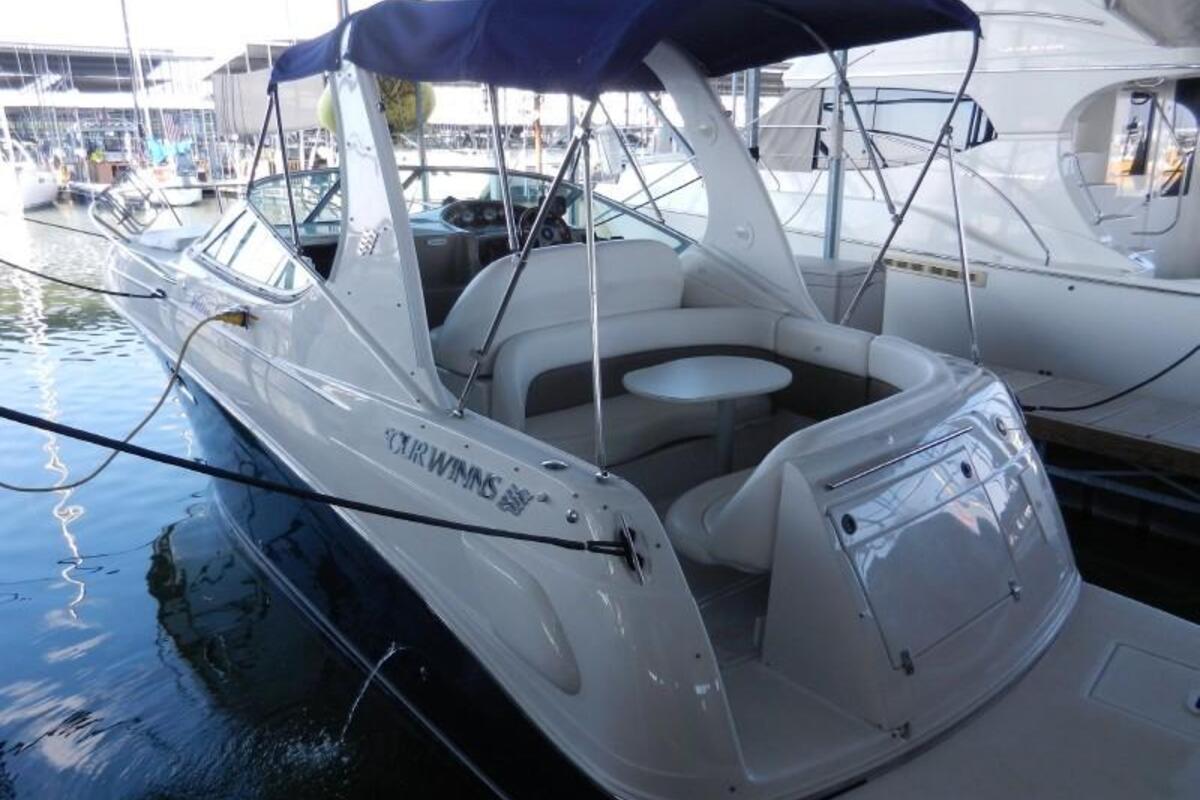 2004 Four Winns 268 Vista, 2