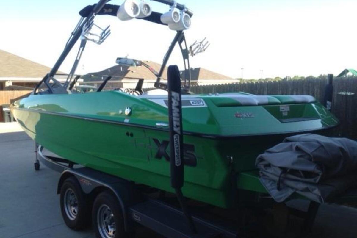 2013 Axis A22, 1