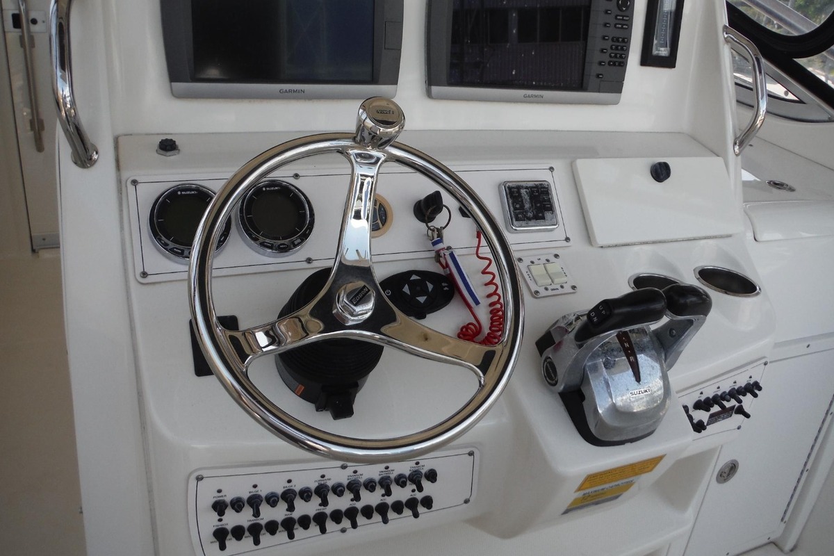 2007 Triton Boats 351 Express, 22