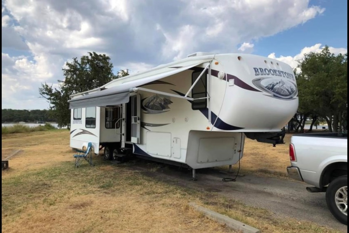 2010 Coachman Brookstone 366RE, 0