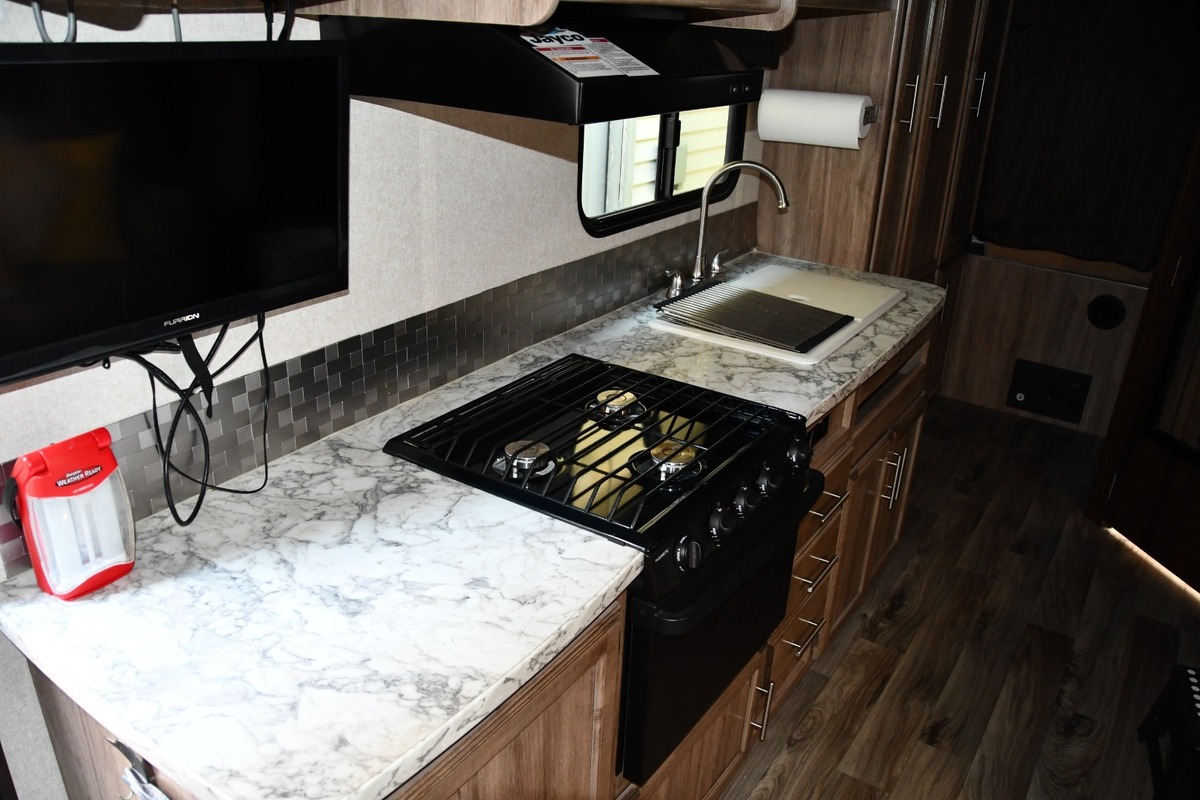 2018 Jayco X23B, 5