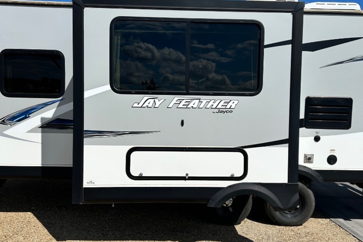 2017 Jayco Jay Feather 23rbm, 2