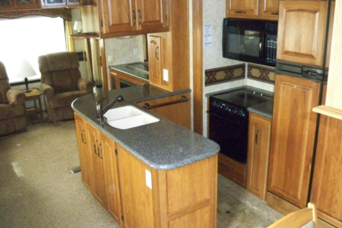 2010 Montana by Keystone 3455SA Hickory Addition, 2