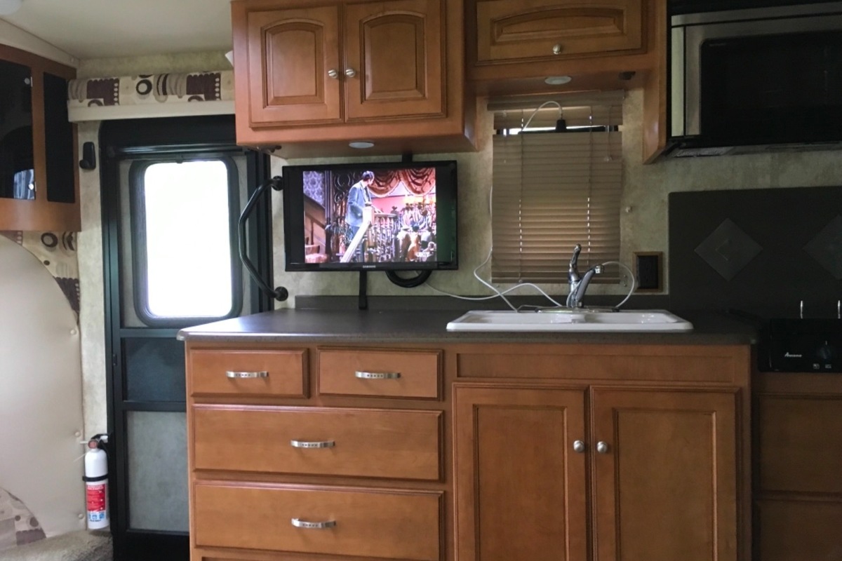 2012 Winnebago Aspect 28t, 7