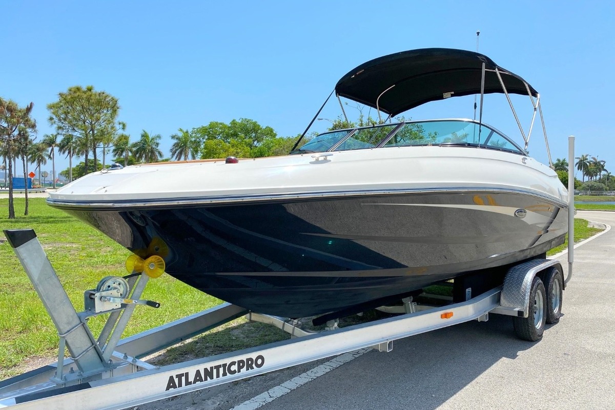 2015 Sea Ray 240 Sundeck, 0