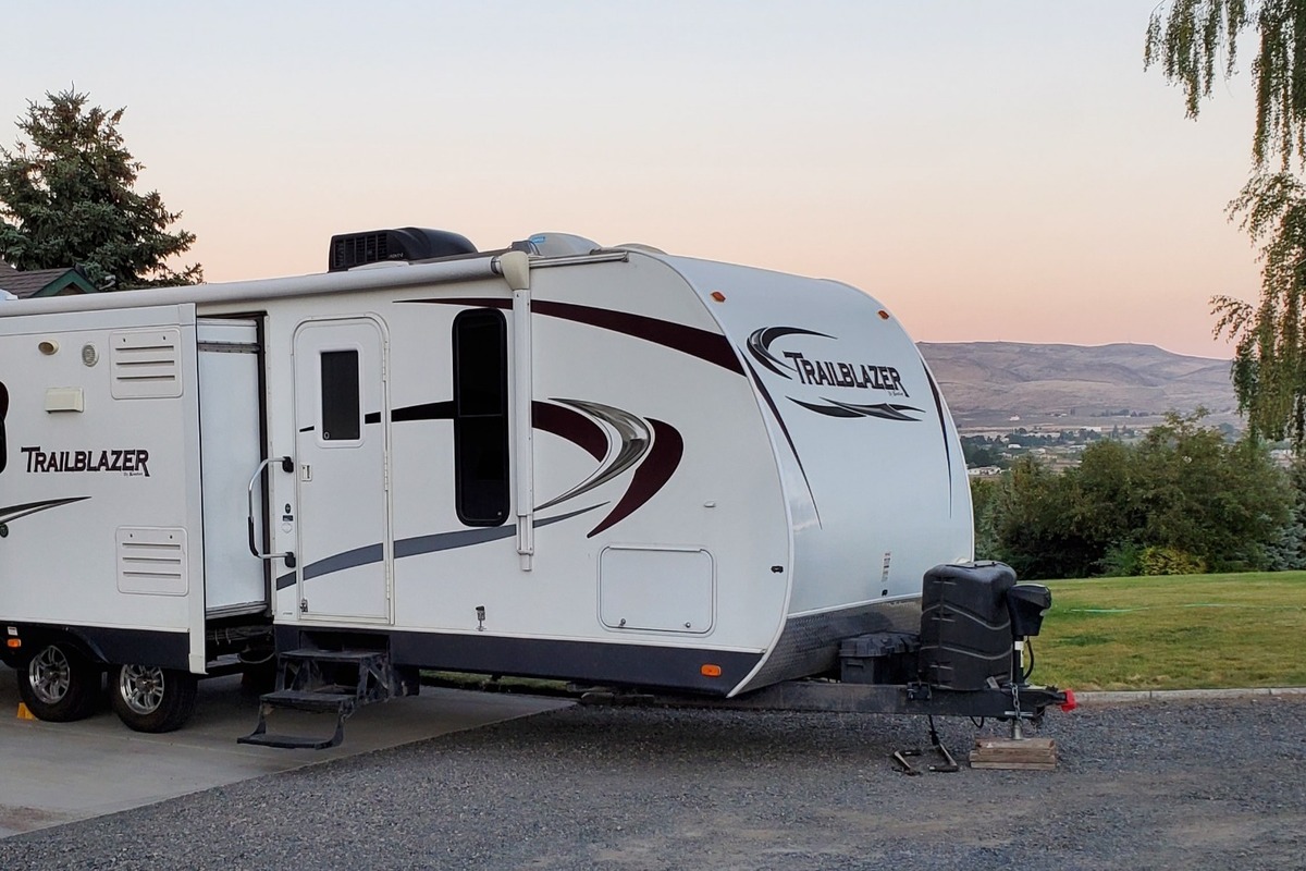 2013 Komfort Trailblazer 2700RB Diamond Edition, 4