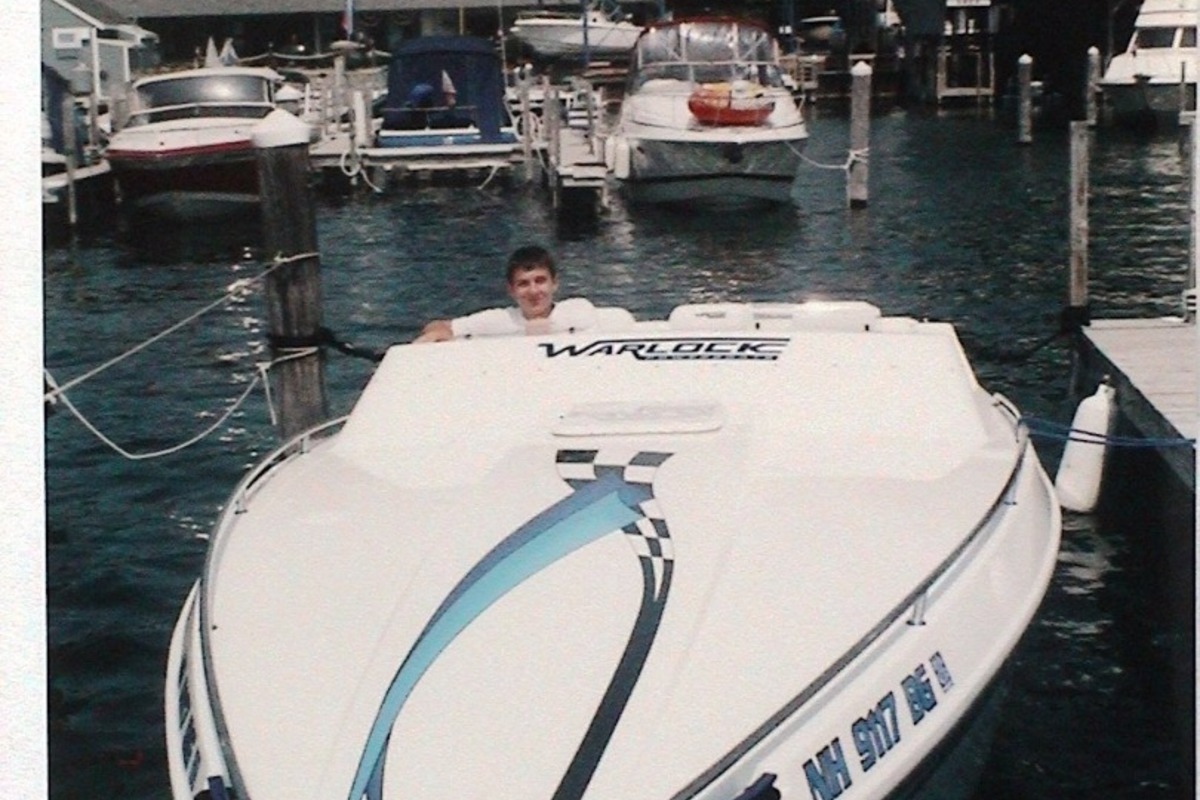 2001 Ultimate Warlock 27' World Class Race Boat, 4