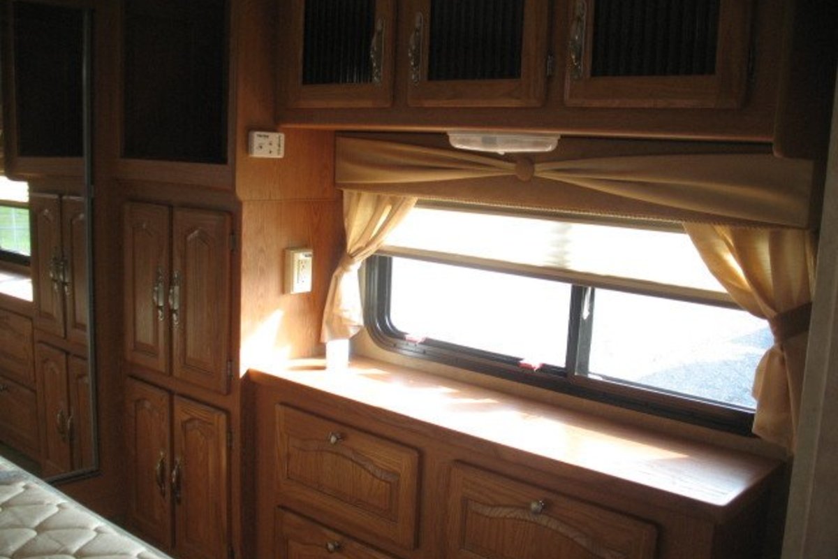 2008 Forest River Cardinal 37RL, 4
