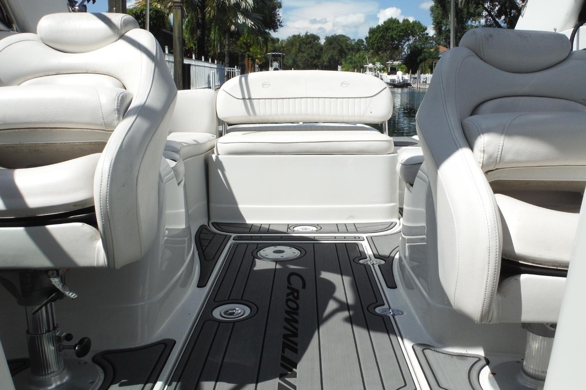 2006 Crownline 275 CCR, 13
