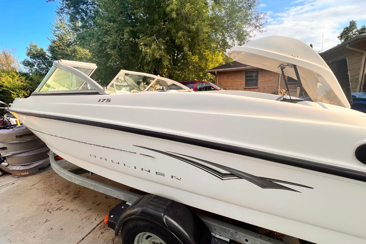 2012 Bayliner 175 bowrider, 1