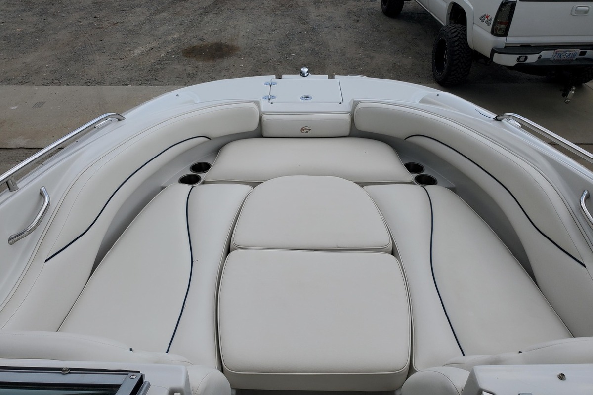 2007 Crownline 220 EX, 8