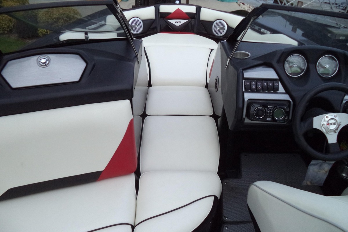 2012 Axis A22, 4