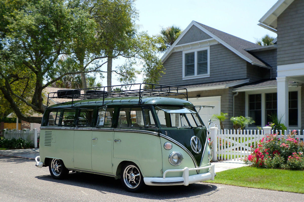 1965 Volkswagen Bus/Vanagon 13 window deluxe, 2