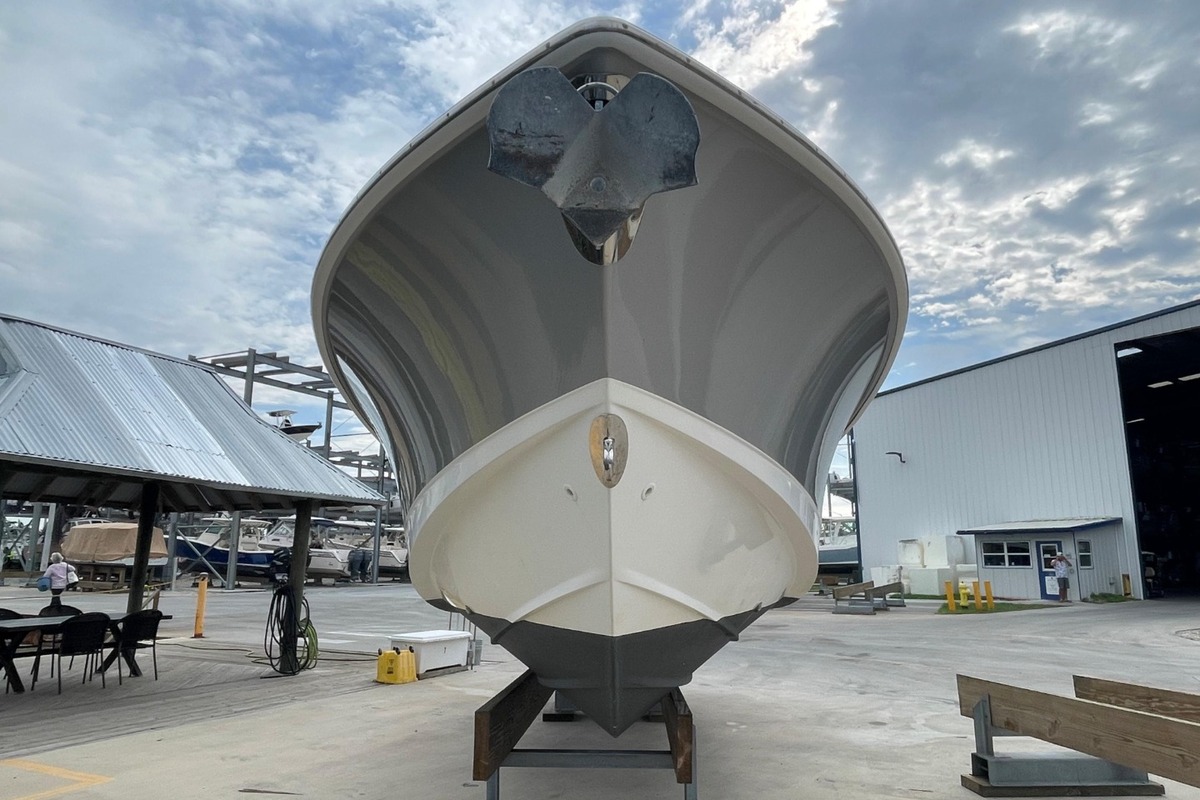 2014 Boston Whaler 280 Outrage, 4