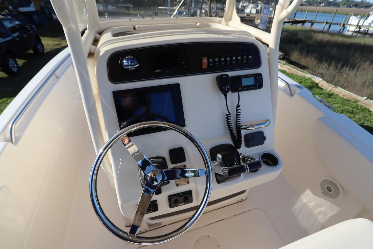 2016 Grady-White Fisherman 257, 13