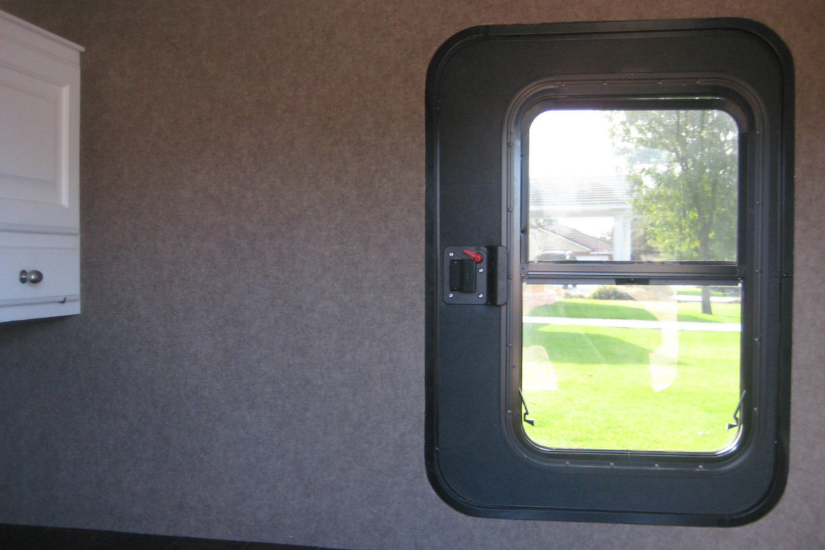 2013 Custom DXL, 11