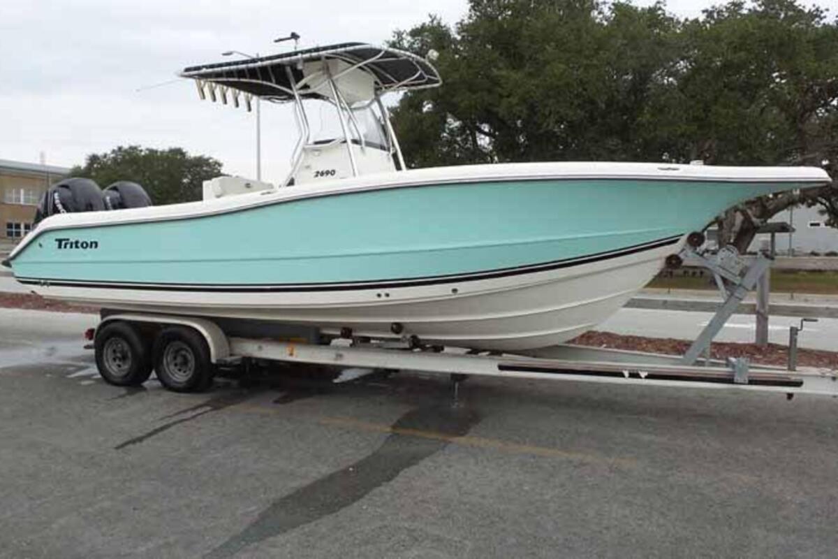 2006 Triton Boats 2690 CC, 1