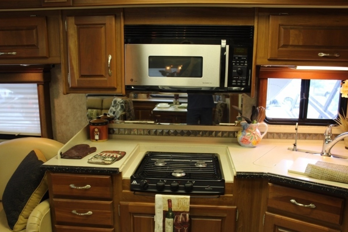 2005 Holiday Rambler Endeavor 40PDQ, 16