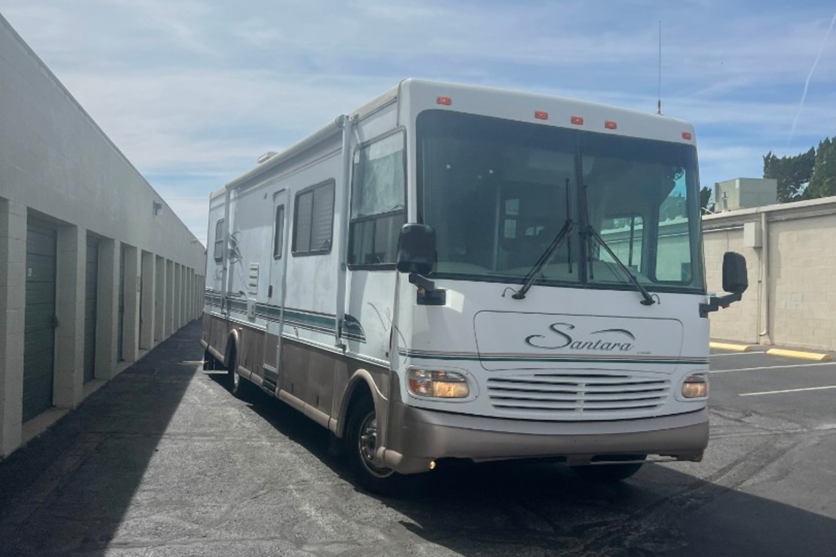 1999 Coachmen Santara, 1
