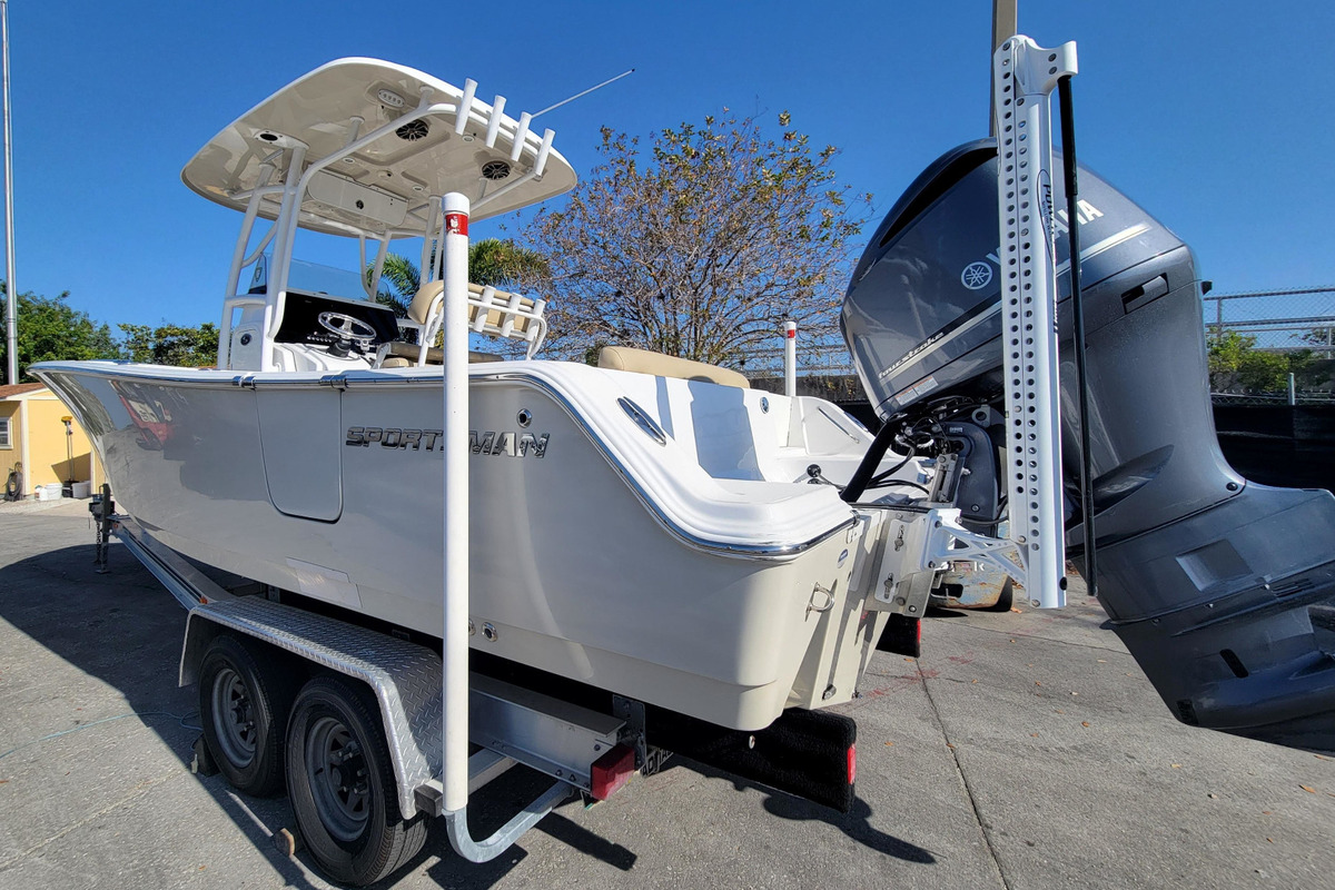 2015 Sportsman Boats Heritage 251, 2