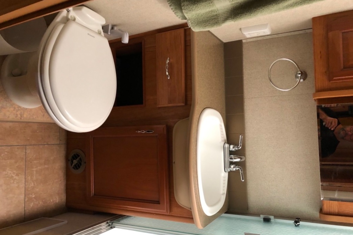 2016 Fleetwood Storm 28MS, 14