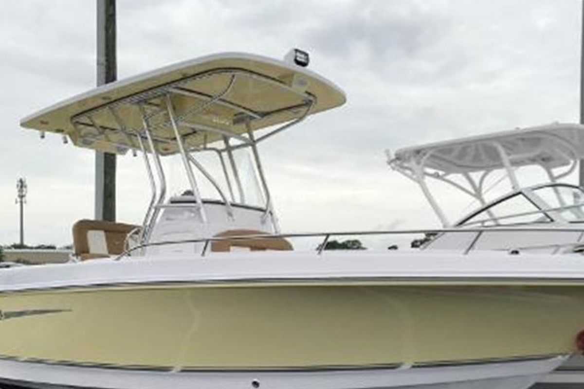 2017 Pro-Line 26 Super Sport, 1