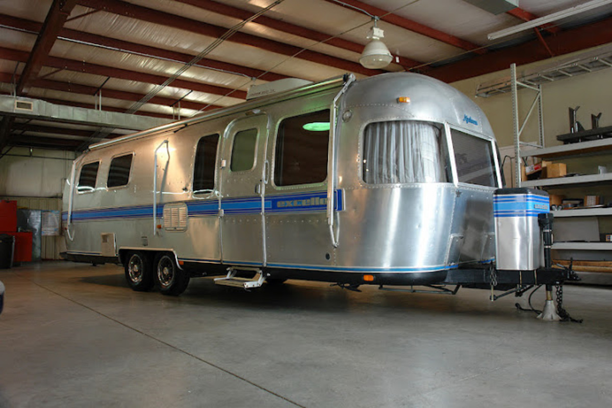 1988 AIRSTREAM Excella, 1
