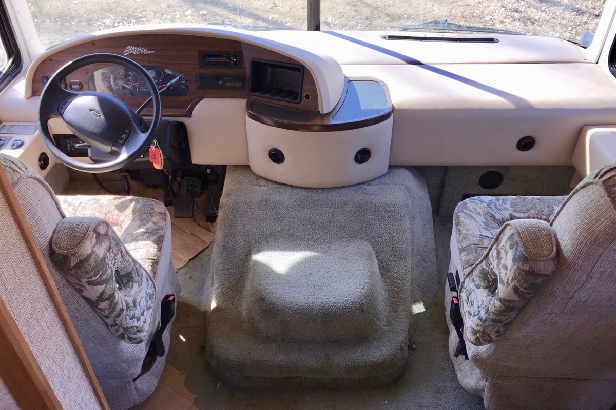 2000 Fleetwood Southwind Storm 34D, 4