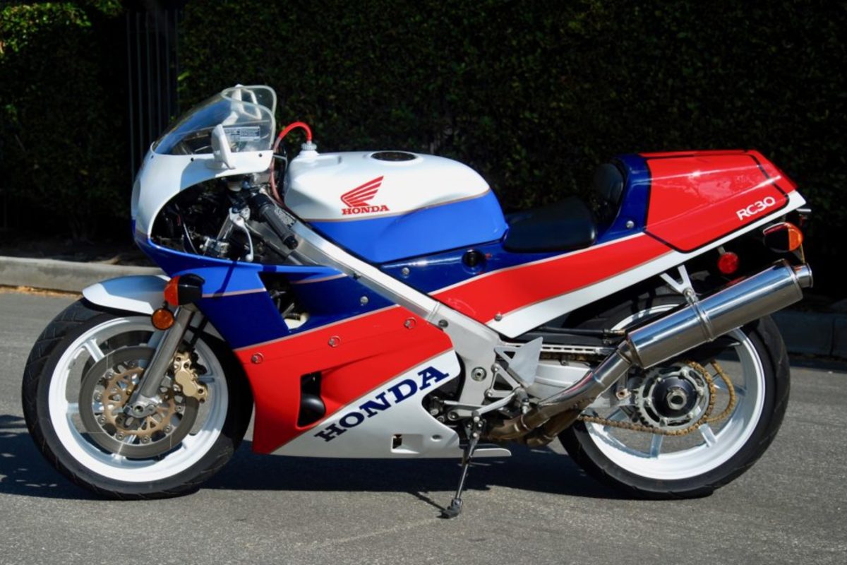 1989 Honda RC30, 0
