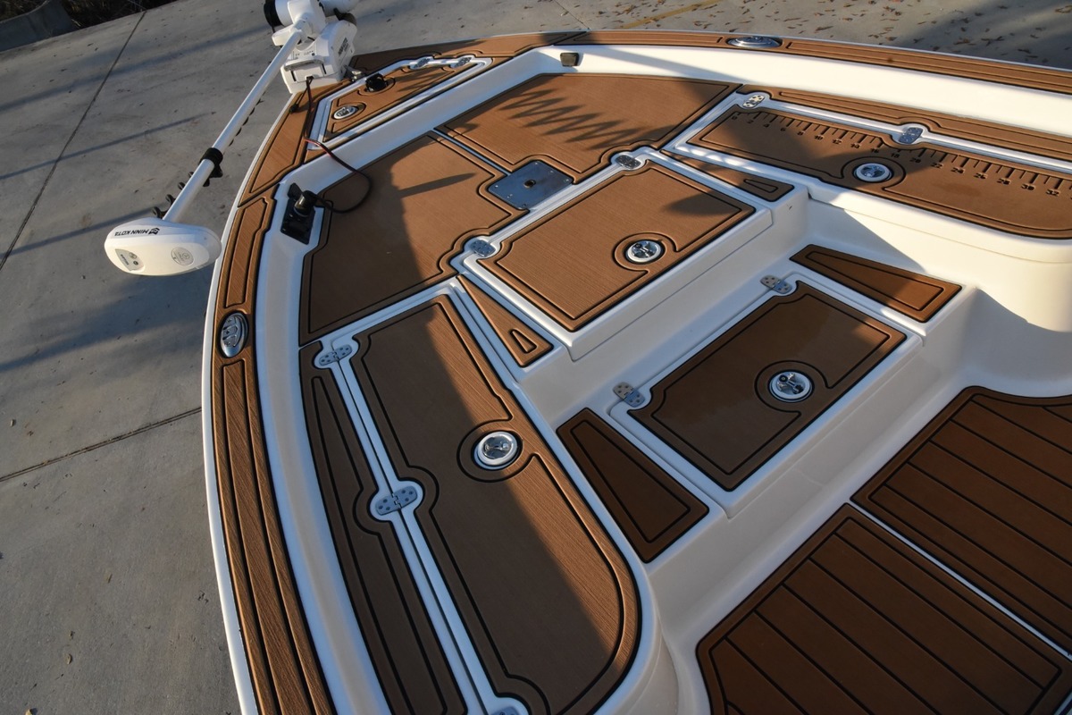 2013 Blazer Bay 2220 Fisherman, 26