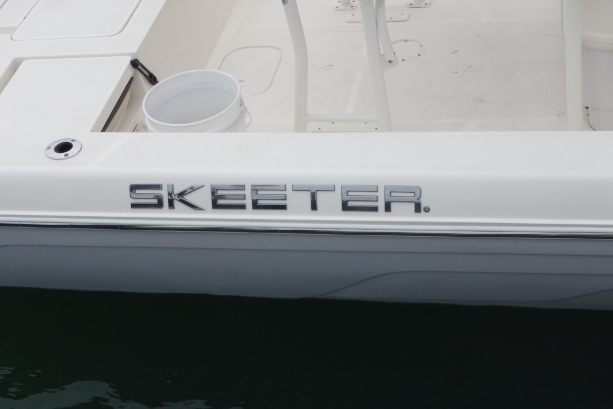 2016 Skeeter SX240, 21