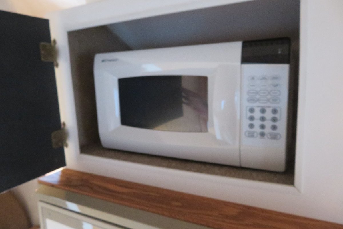 2010 Scamp 19 ft 5th Wheel Standard - Layout 8, 15