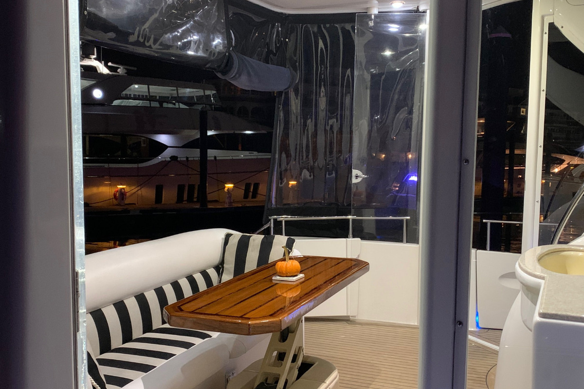 2004 Meridian Yachts 459, 41