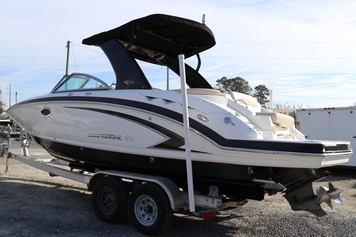 2011 Chaparral 264 Sunesta, 2
