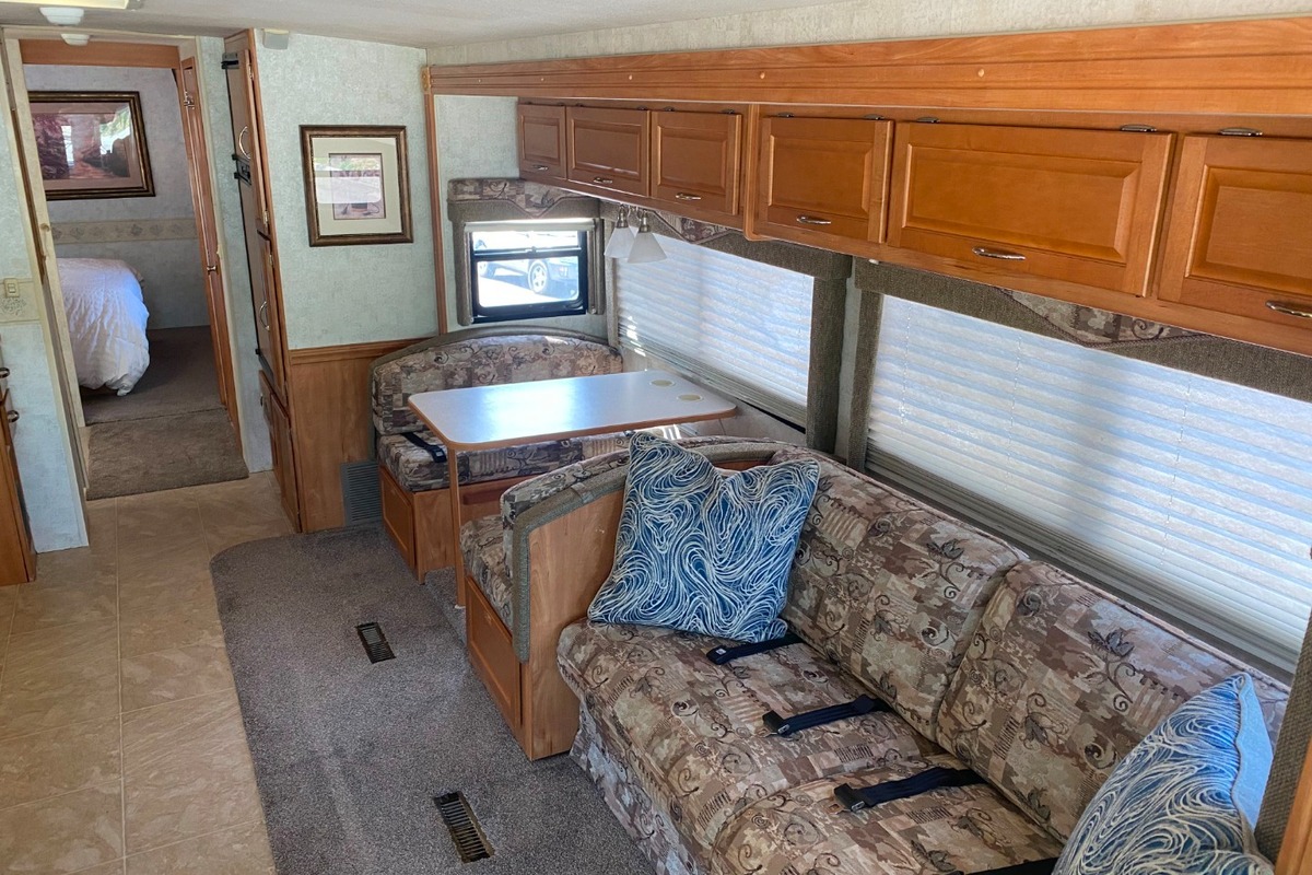2006 Itasca Sunova 34A, 11