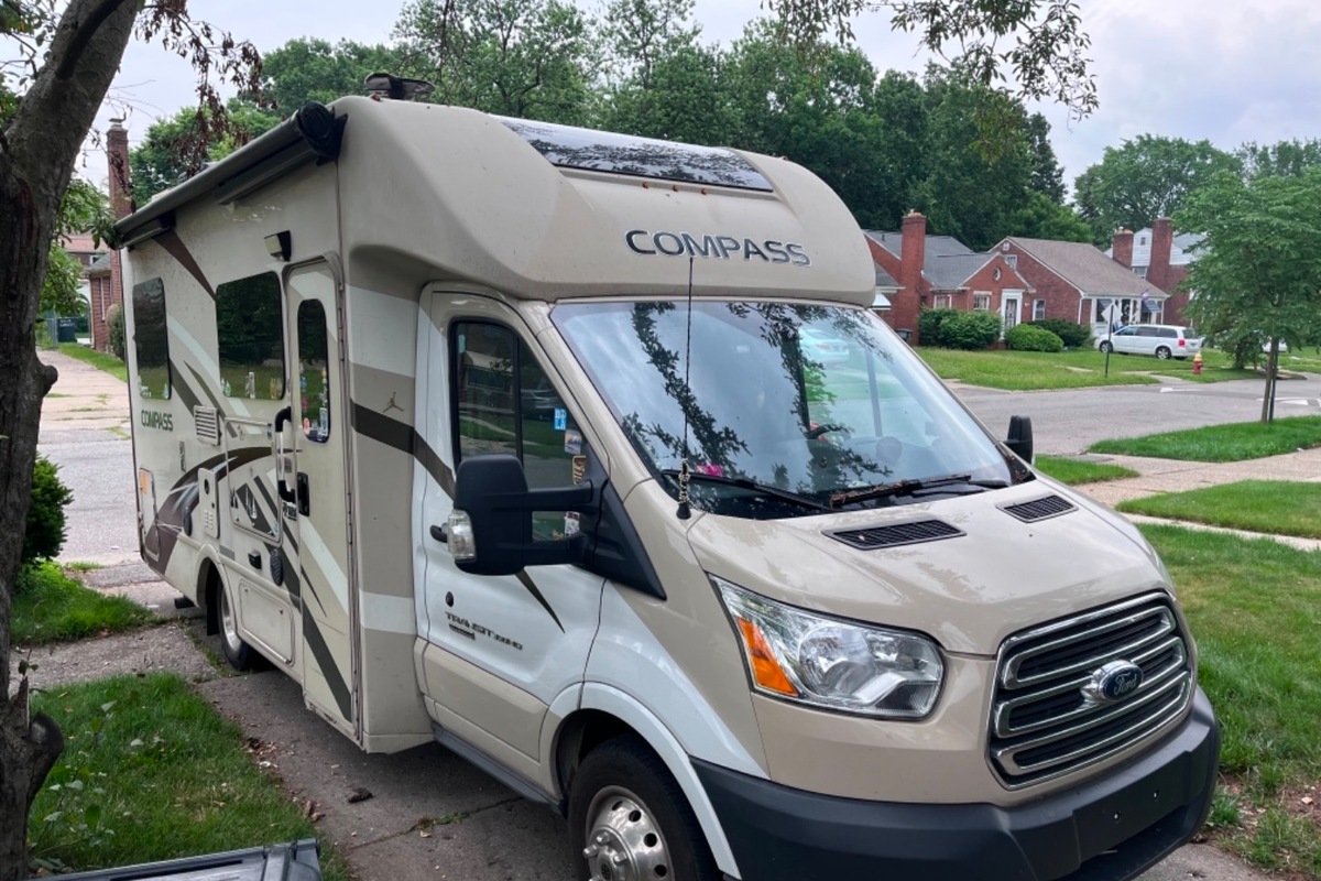 2017 Thor Compass Ford Transit HD, 1