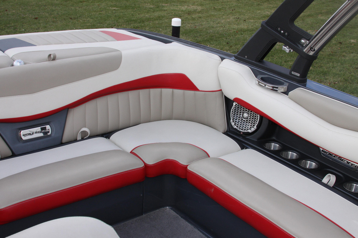 2014 Malibu Wakesetter 22 MXZ, 14