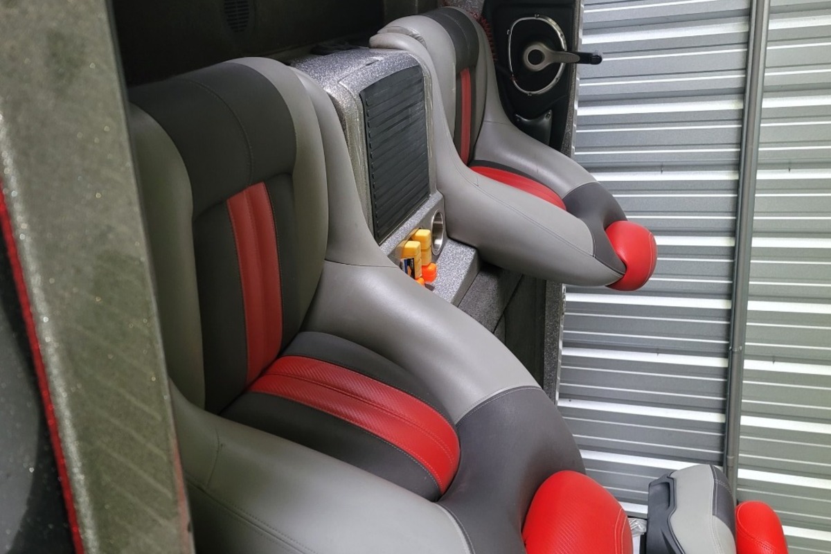 2011 Ranger C521, 4