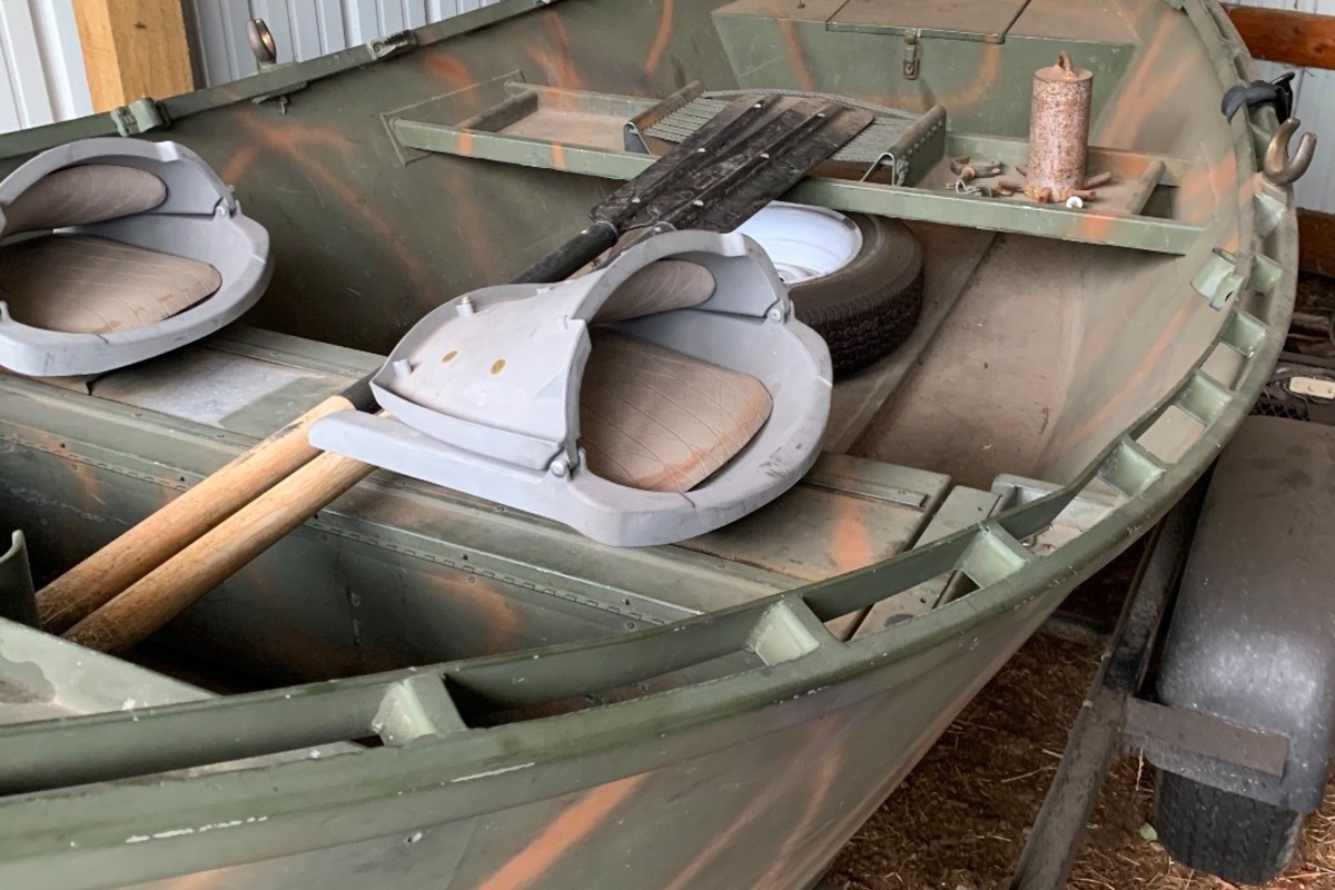 1984 AlumWeld Drift boat, 1
