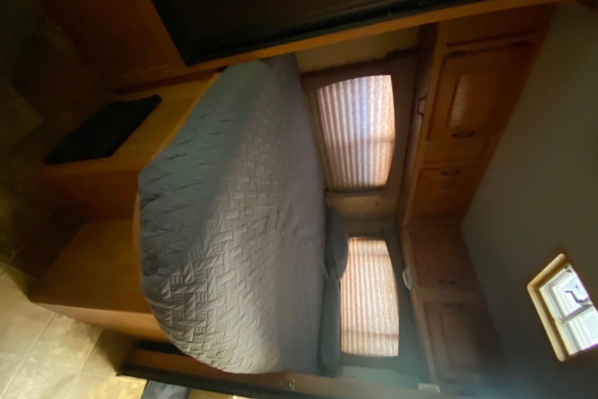 2007 Coachman Freedom Express, 6