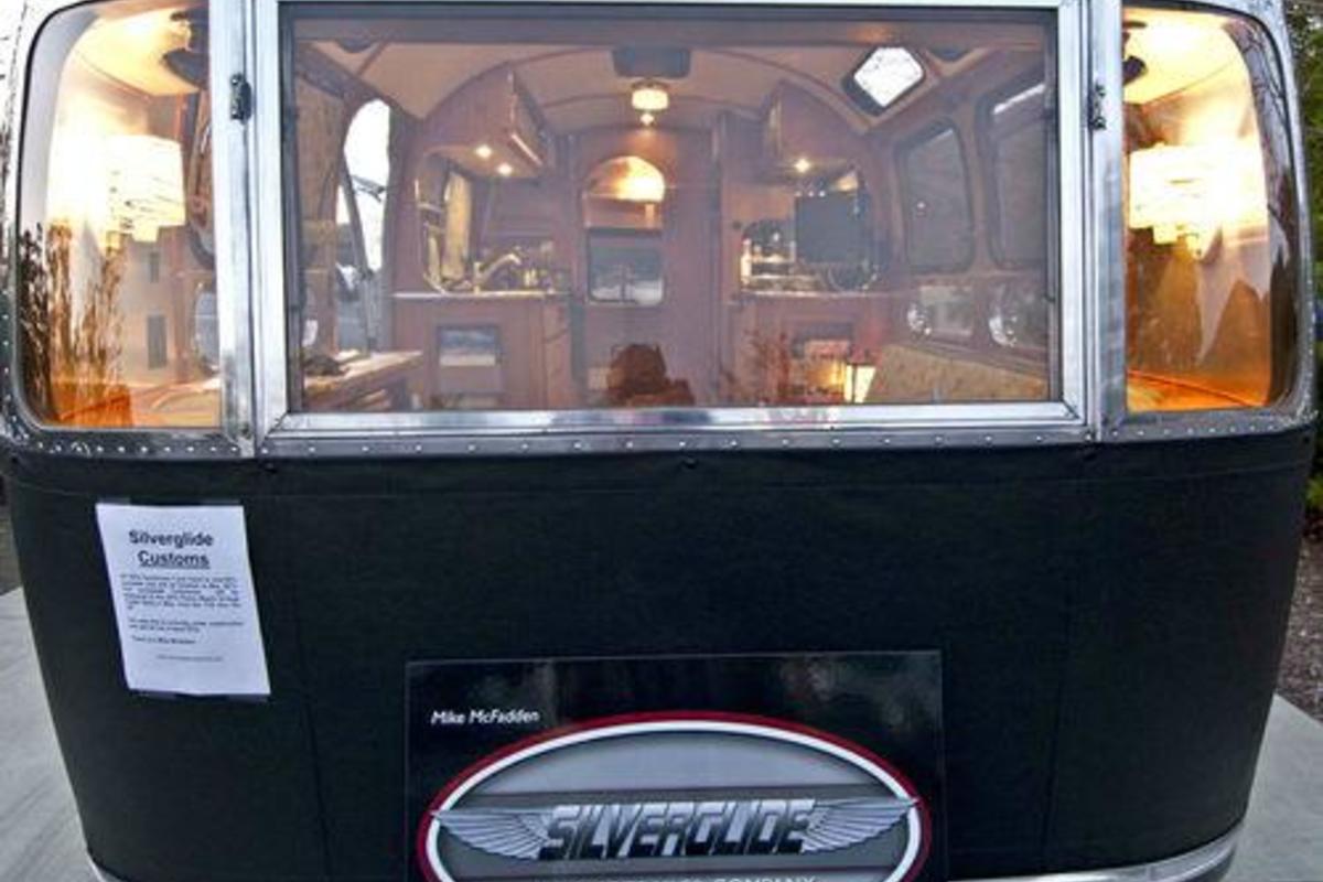 1970 Airstream Caravanner Land Yacht, 12