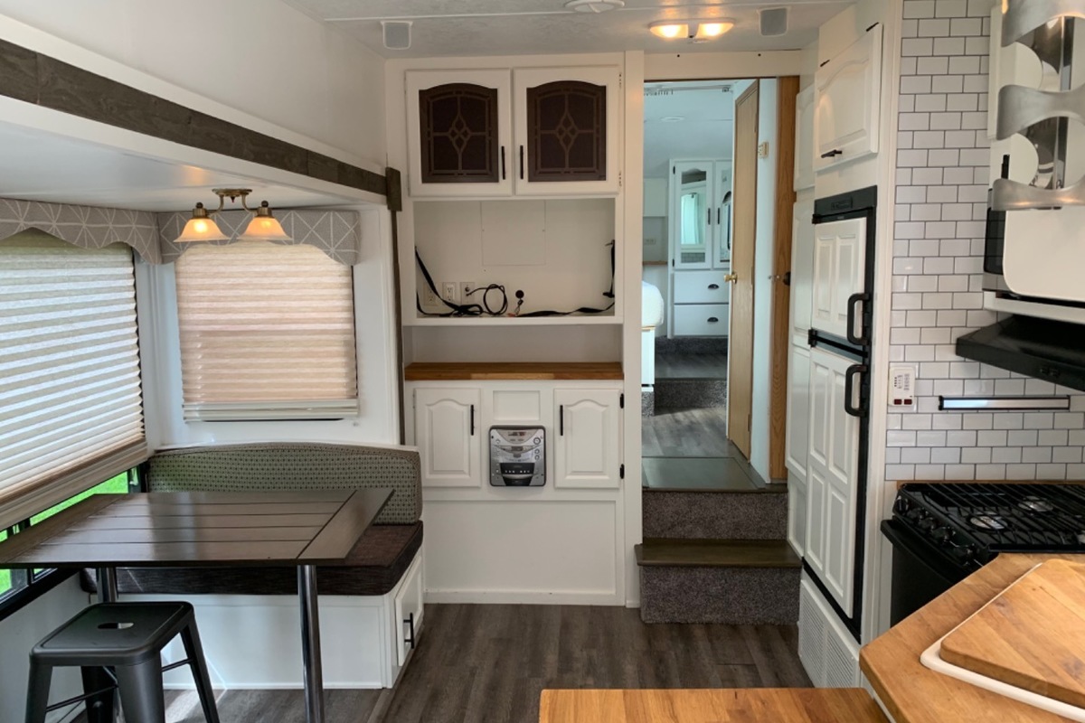 2007 Keystone Cougar 291RLS, 1