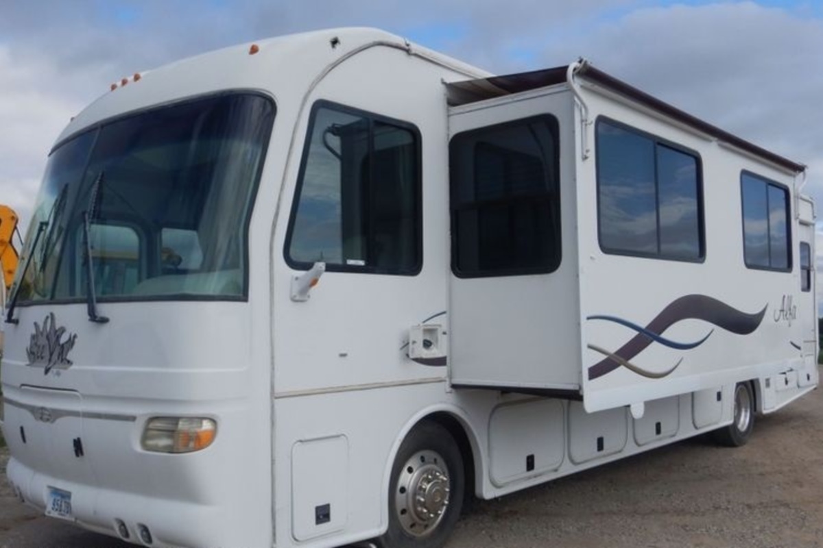 2002 Freightliner RV, 1