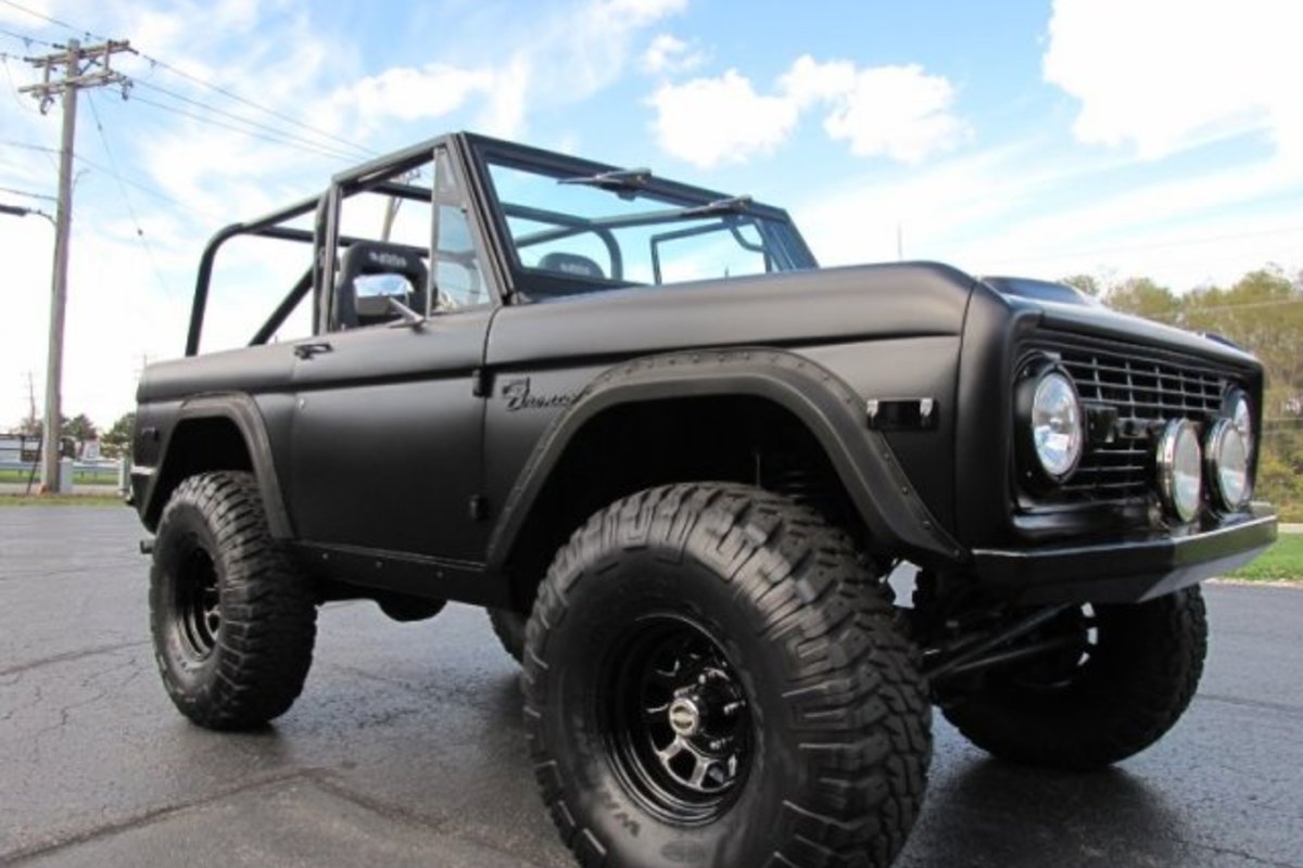 1974 Ford Bronco, 2