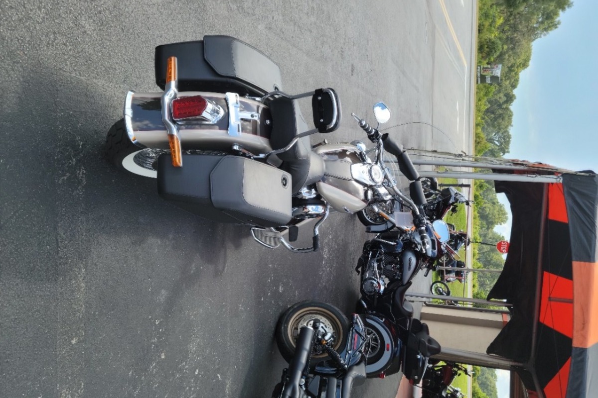 2018 Harley-Davidson Softail Deluxe, 3