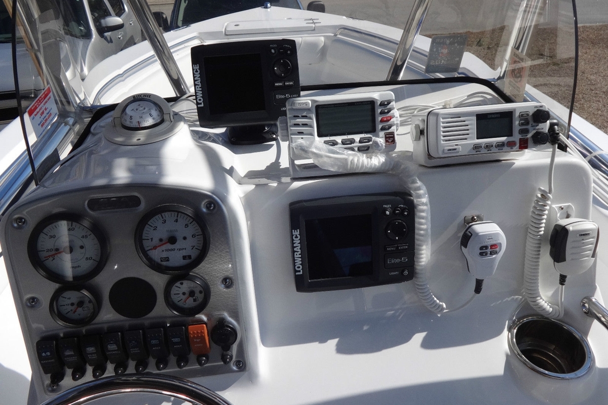 2012 Sea Hunt Triton 210, 5