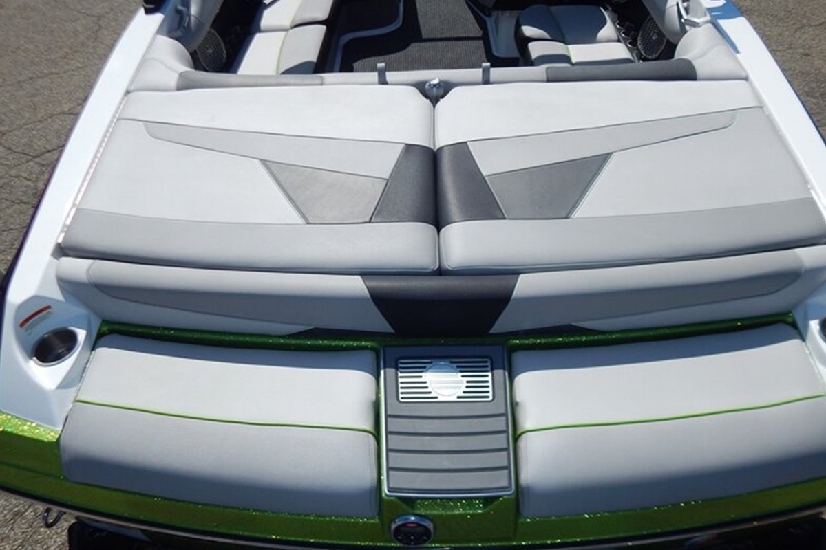 2016 Malibu Wakesetter 22 VLX, 22