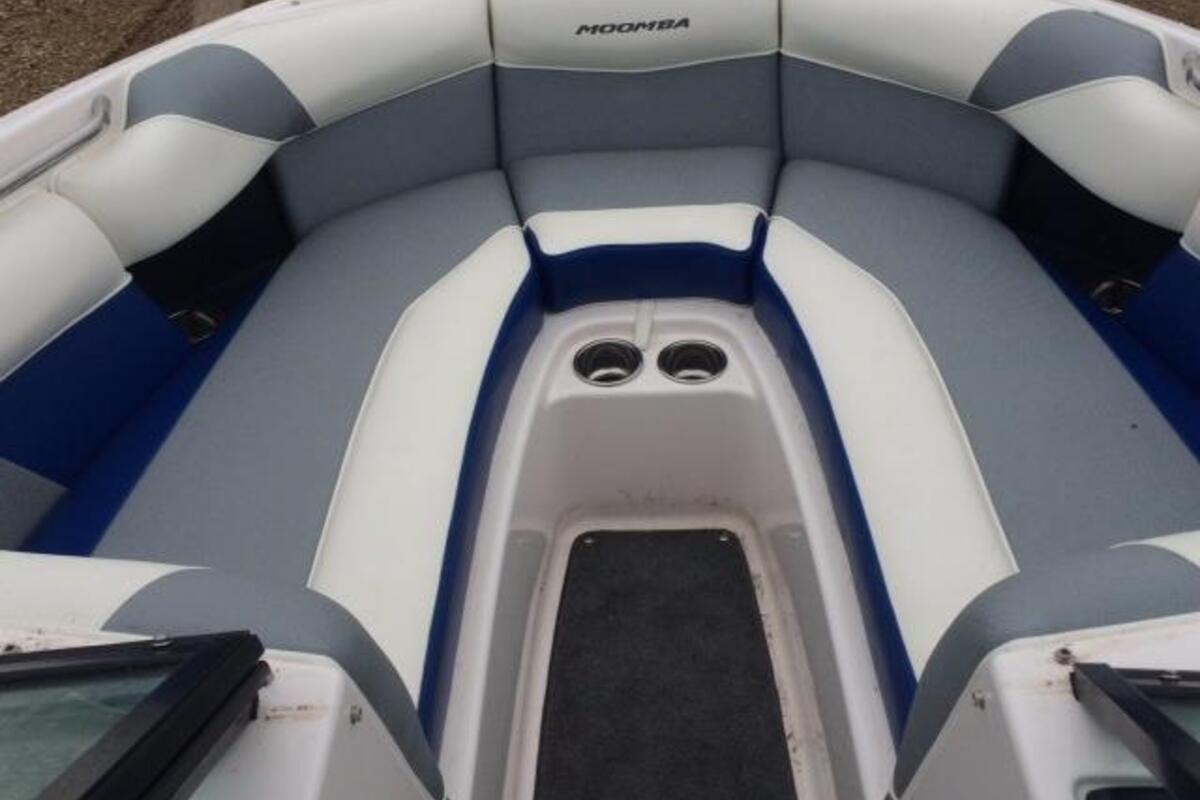 2015 Moomba Mojo, 12