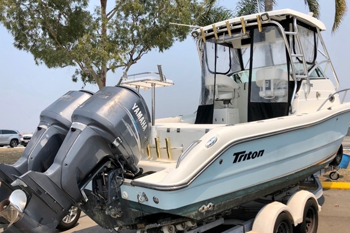 2004 Triton Boats 2690 Walkaround, 3
